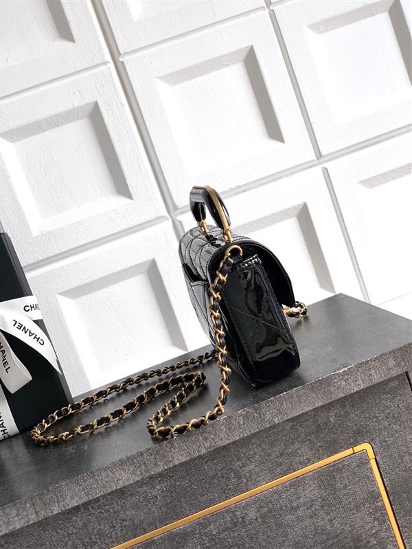 2026131222437605 700